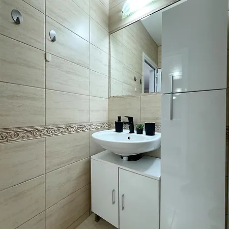 Artistic For 4 Guests In *