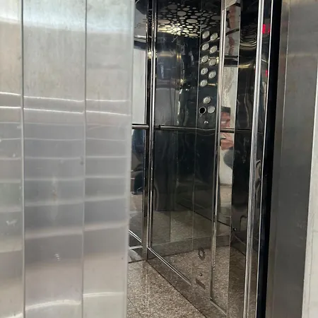 Apartament Artistic For 4 Guests In *