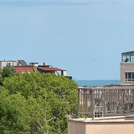 Artistic For 4 Guests In Apartament Burgas