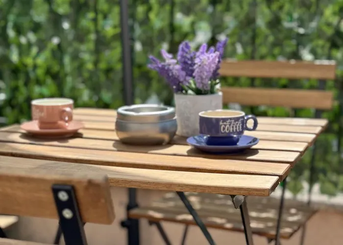 Apartament Artistic For 4 Guests In *